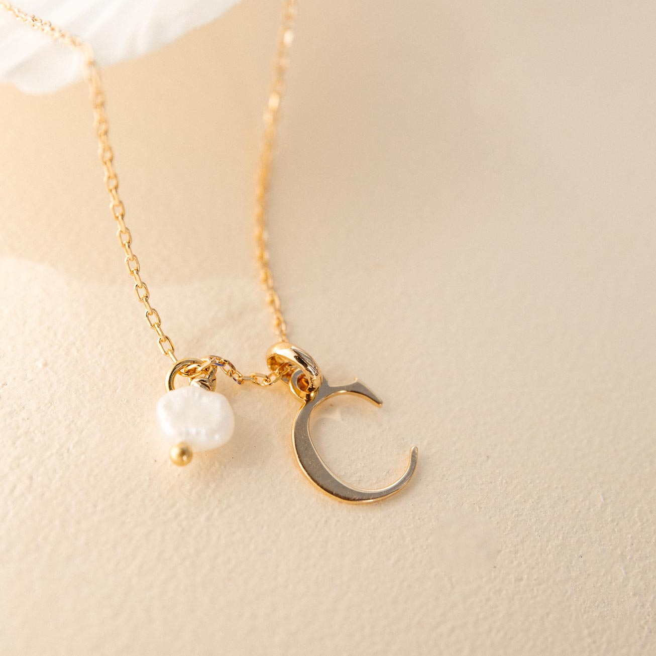 Collar personalizado Inicial con perla de nácar
