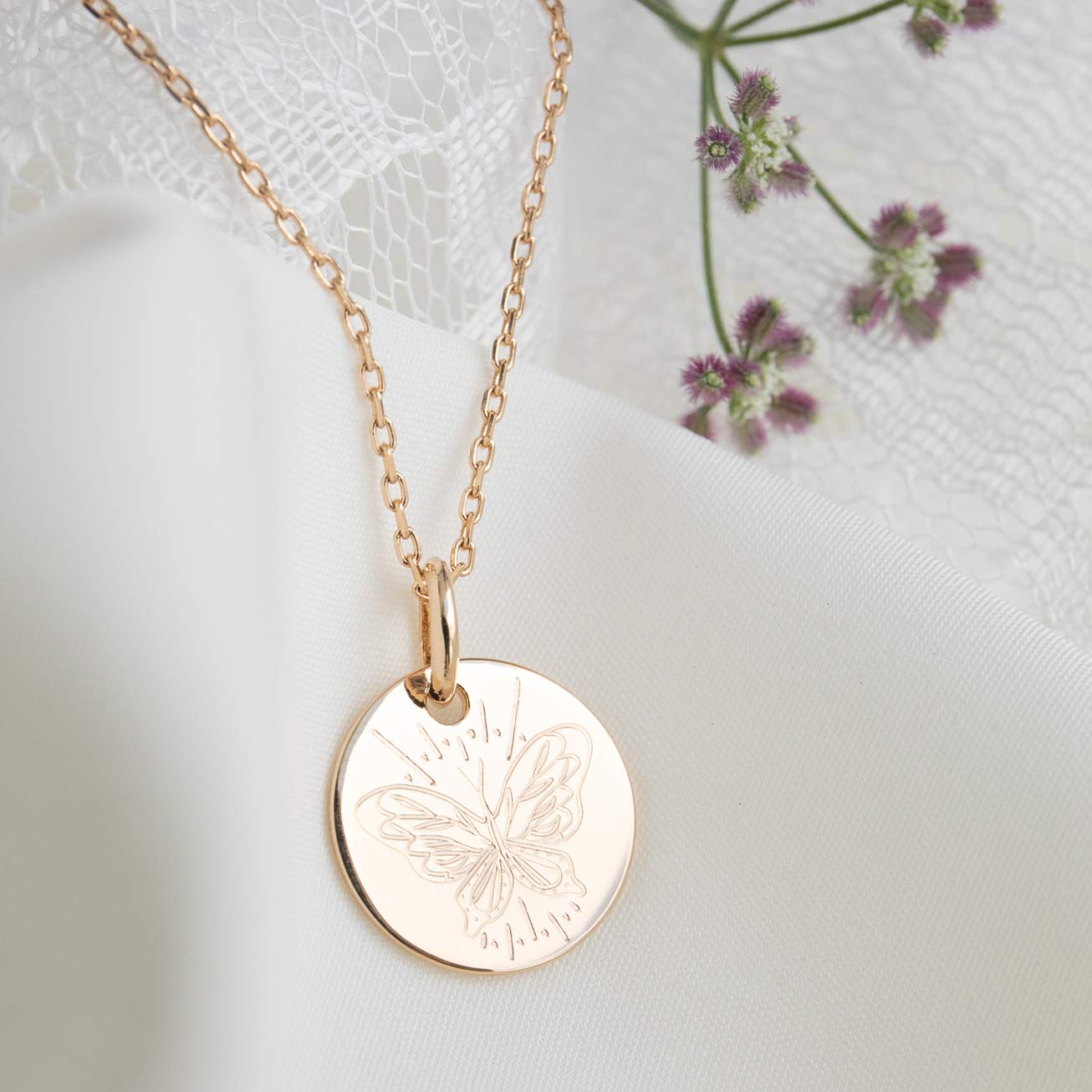 Médaille de bapteme papillon