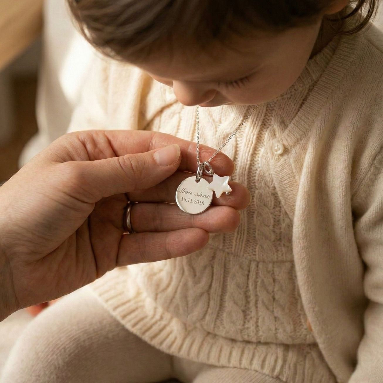 Collar de bautizo personalizado Estrella de nácar 