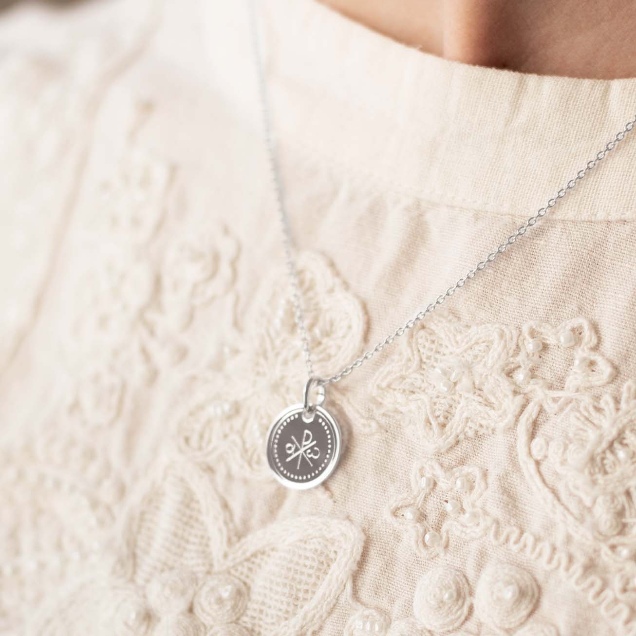 Collar bautismo personalizado plata 925 <i>Crismón