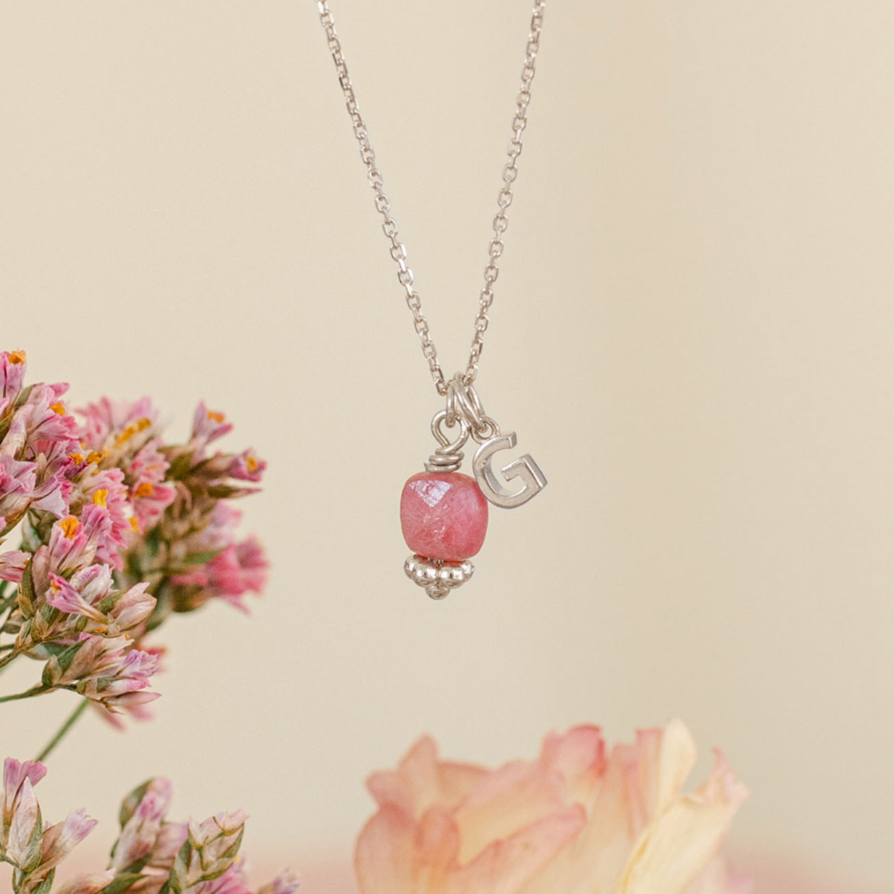 Collar <i>rubí</i> Inicial personalizado Plata