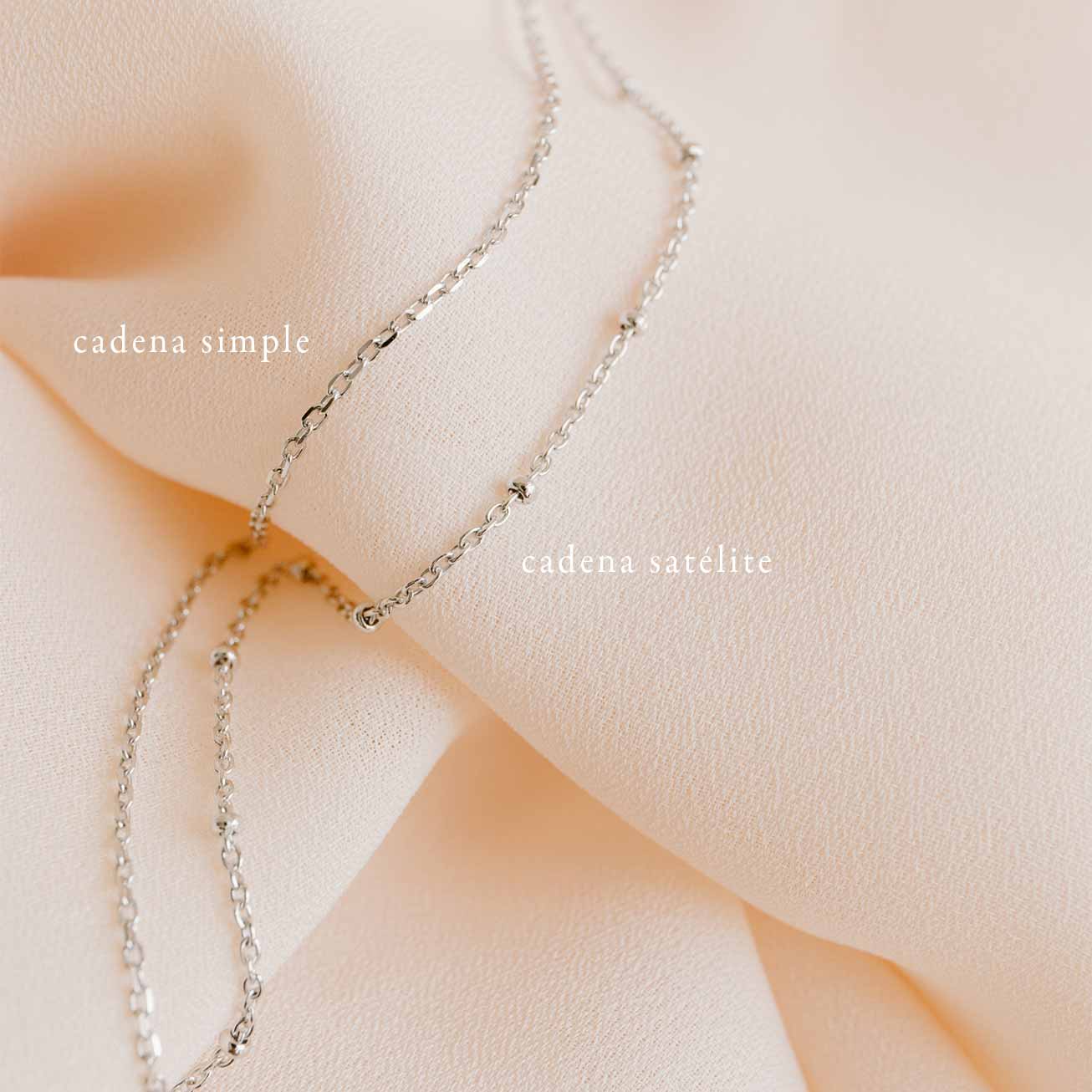 Collar <i>Aguamarina</i> con Inicial plata