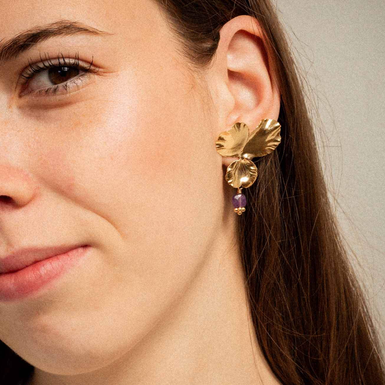 Pendientes piedra Amatista cuadrada <i>Pensamiento