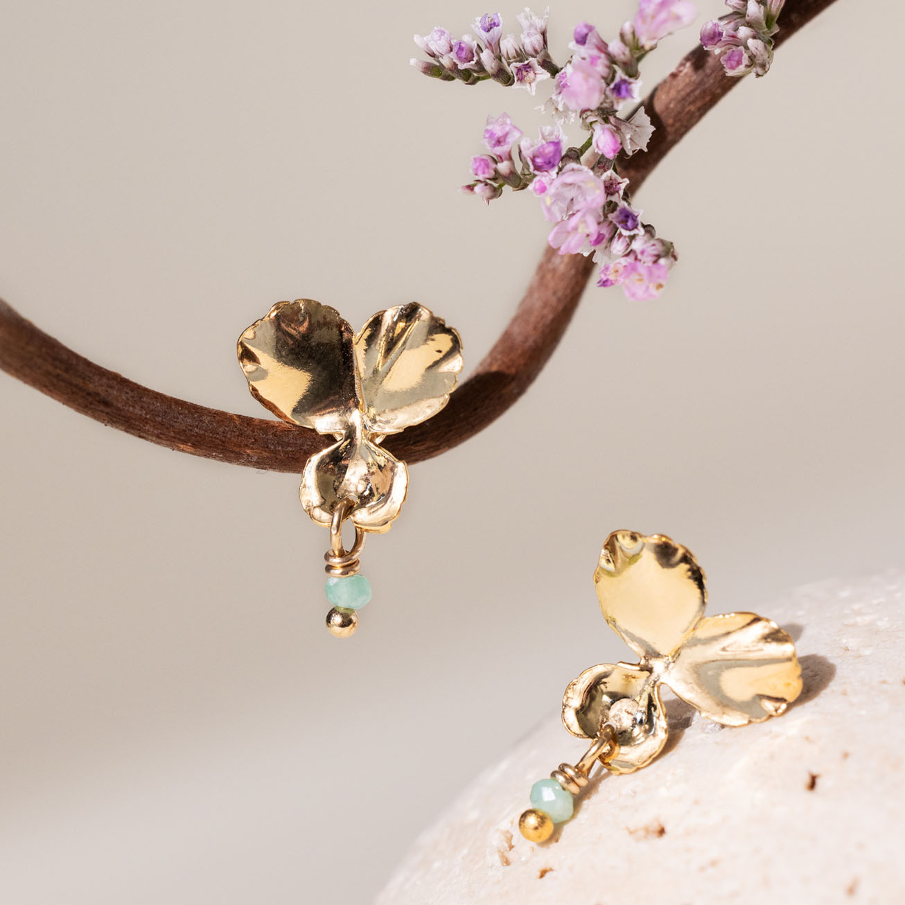 Pendientes Esmeralda <i>Pensamiento</i>