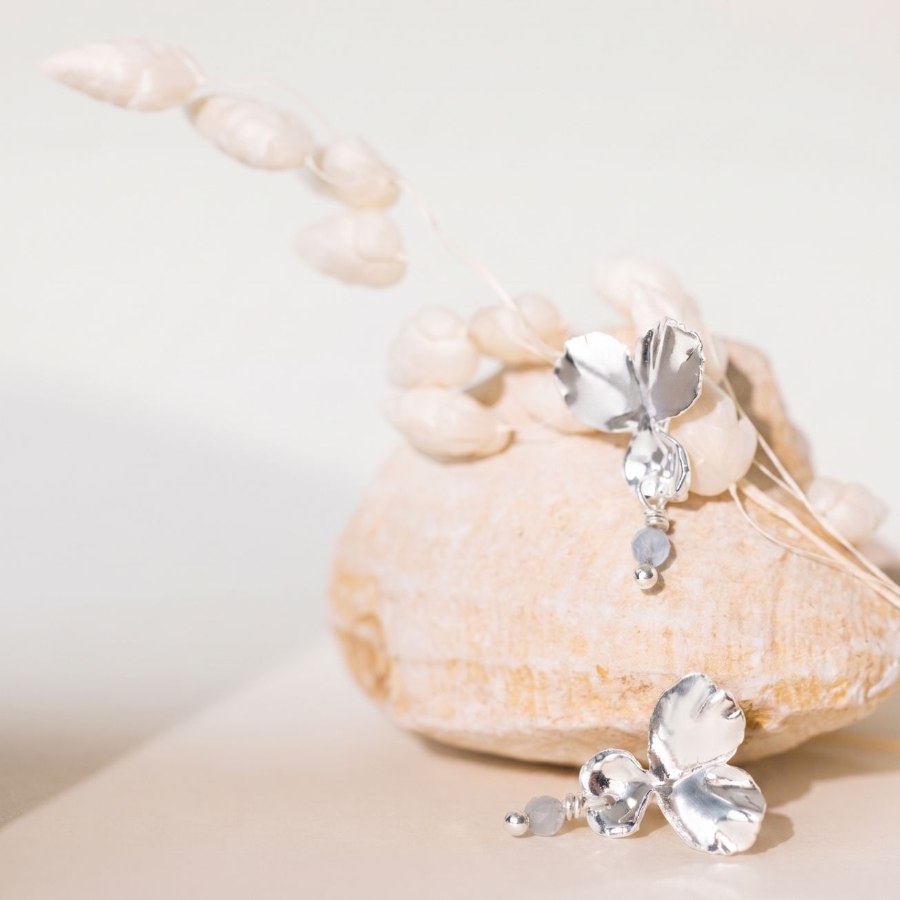 Pendientes <i>Pensamiento</i> piedra Aguamarina