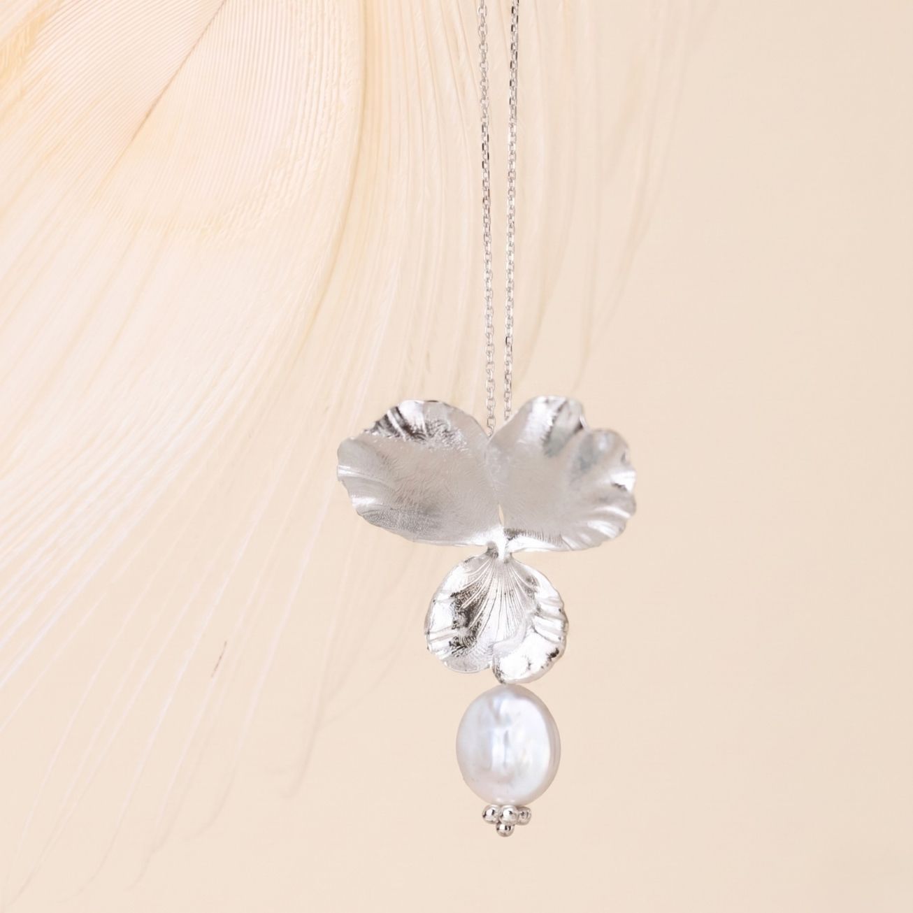 Collar <i>Pensamiento</i> y su Perla de nácar