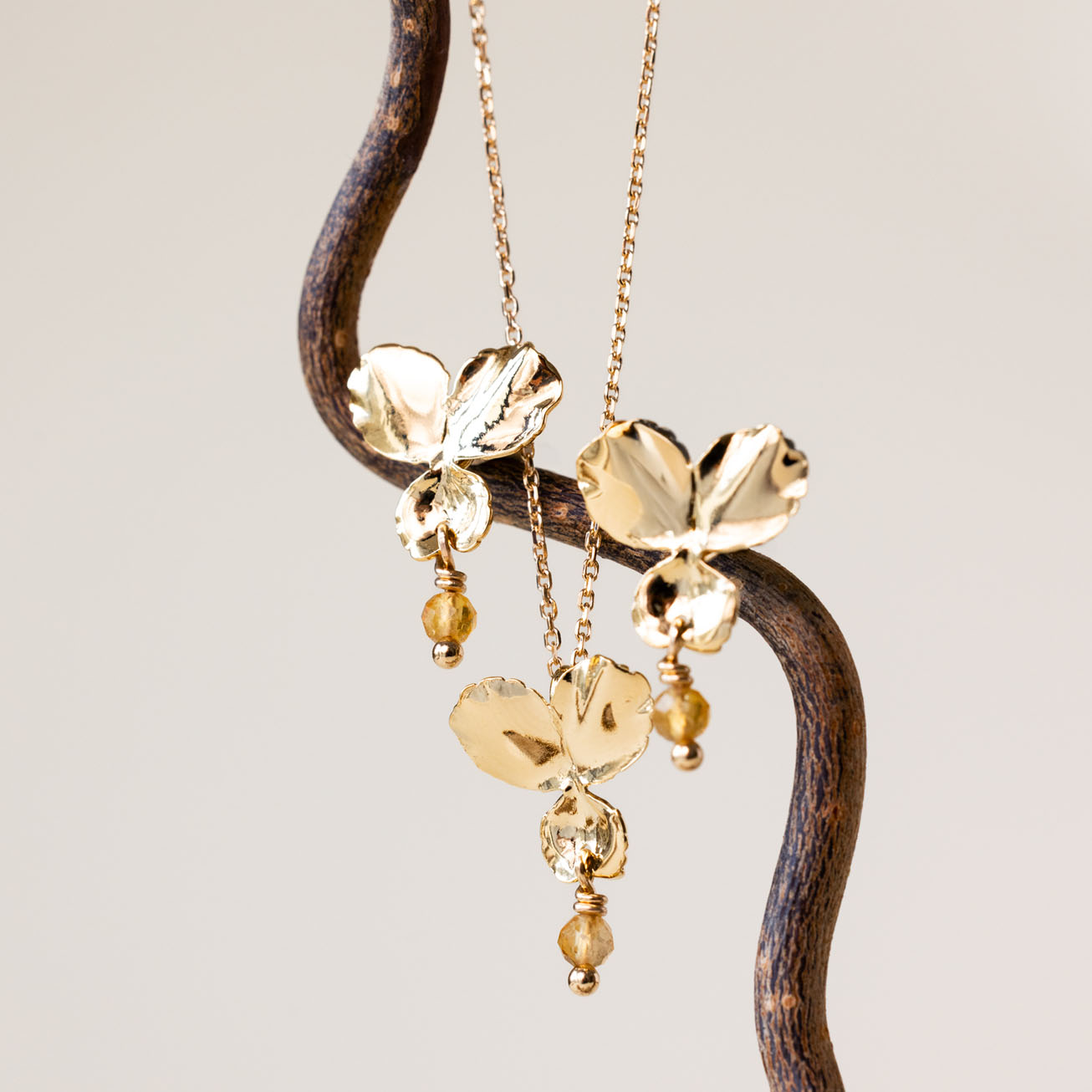 Colgante flor de <i>Pensamiento</i> piedra Citrino