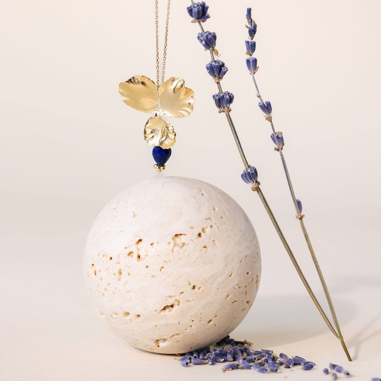 Collar <i>Pensamiento</i> Corazón Lapislázuli