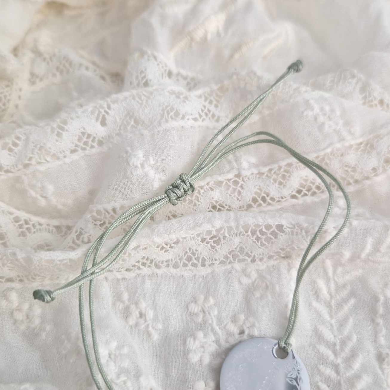 Bracelet personnalisé Maman couronne de fleurs