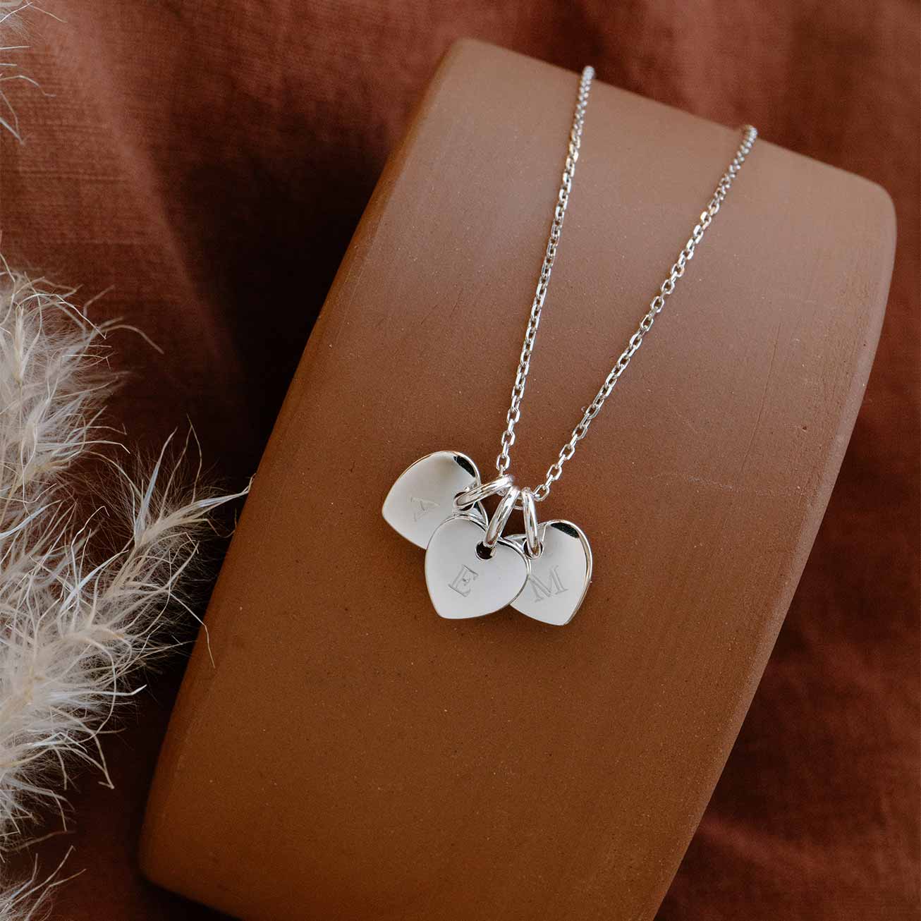 Collar niña corazón personalizado Lola plata