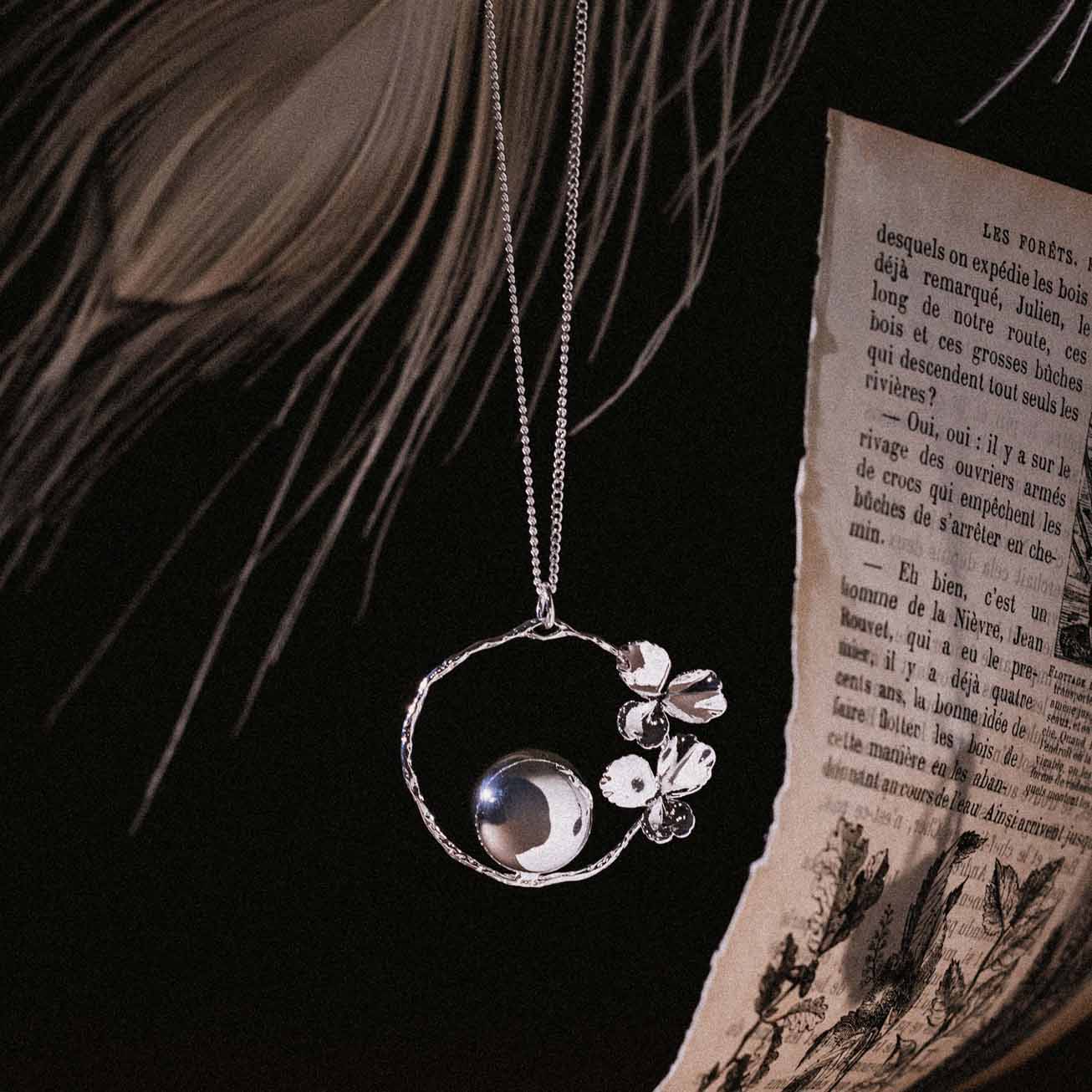 Llamador de ángeles <i>Ariana</i> bañado de plata