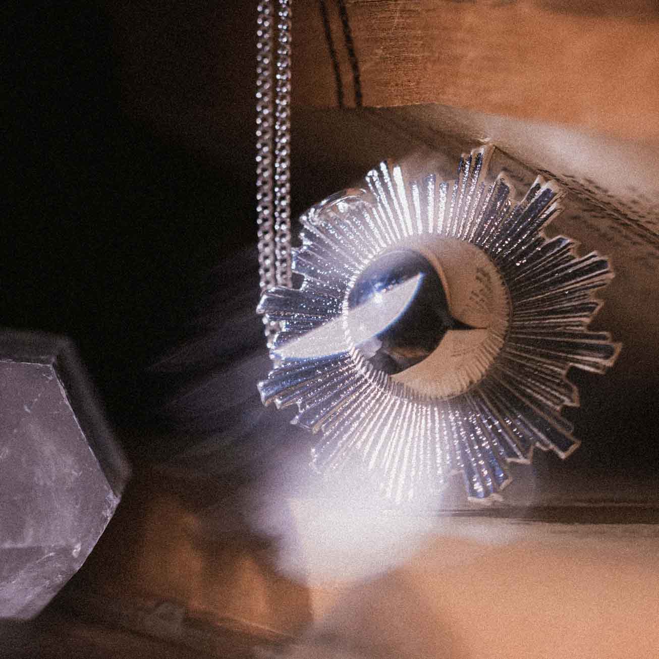 Llamador de ángeles <i>Solina</i> bañado de plata