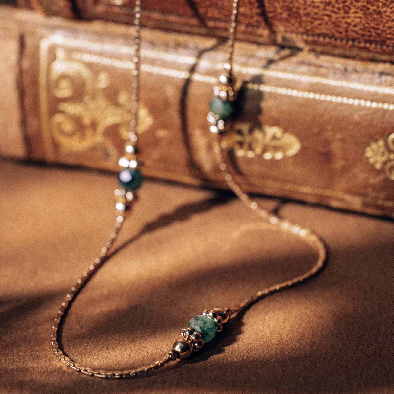 Collar Piedra natal Esmeralda - <i>Mayo</i>