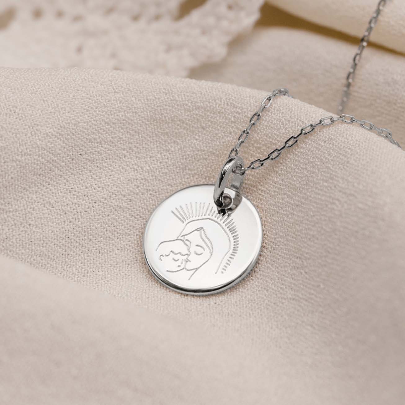 Medalla de bautizo plata 925 <i>Virgen con el Niño